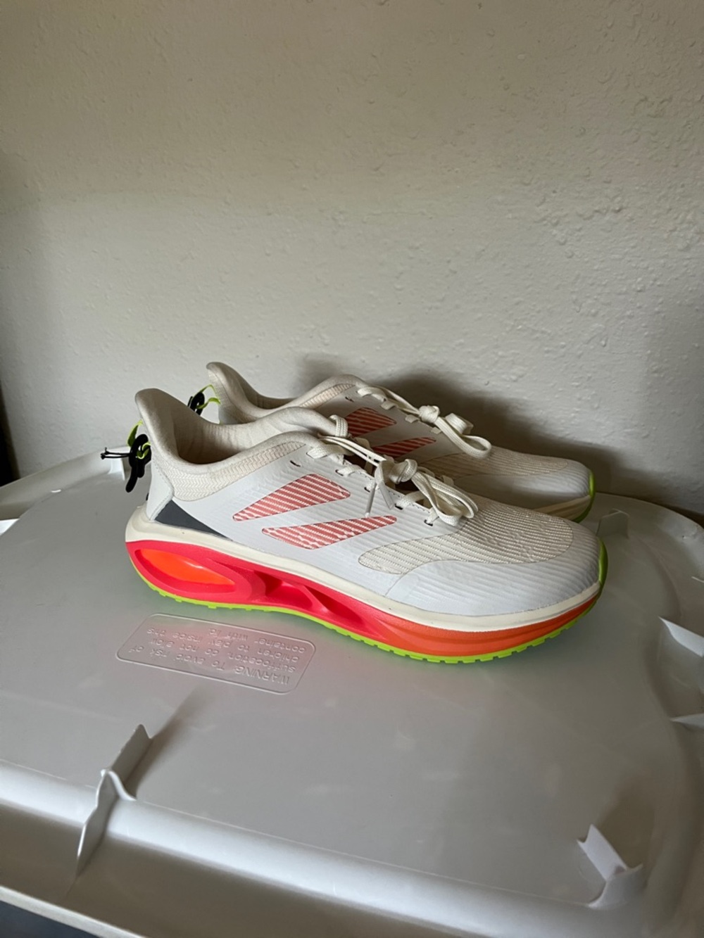 Avia sneakers